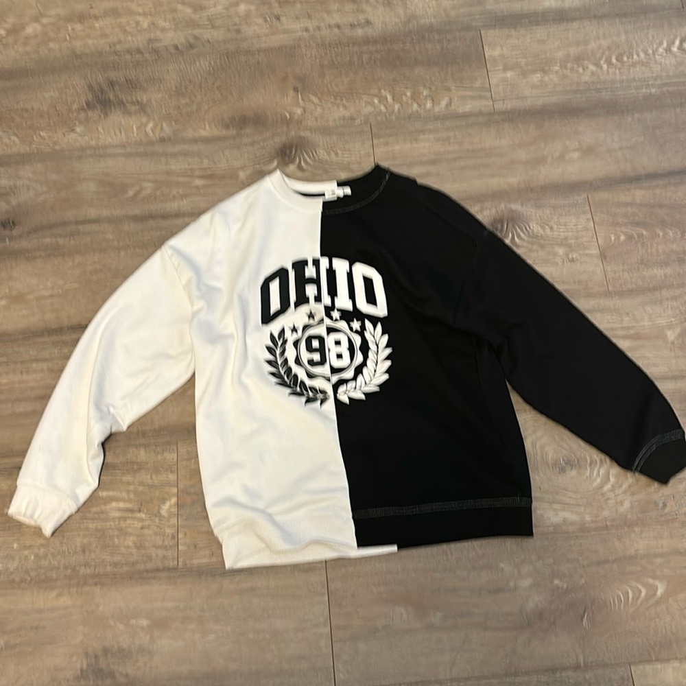 Garage White and Black Colourblock Ohio Sweatshirt